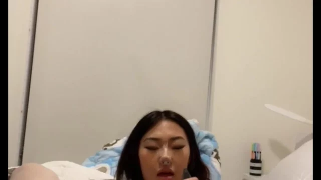 floozy naughty Emma Lvxx tits